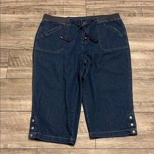 🏷️3 Day Sale🏷️ Living planet drawstring capris